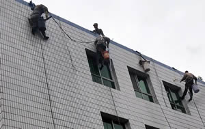 通辽蜘蛛人外墙清洗